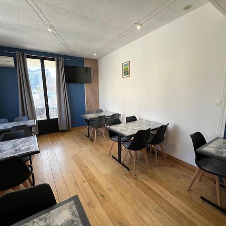 Brit Hotel Du Parc Niort Centre-Parking Gratuit Экстерьер фото