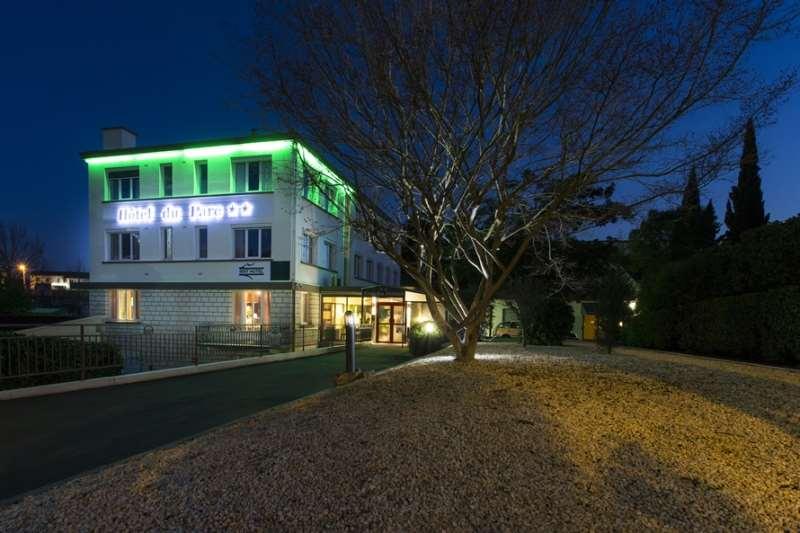 Brit Hotel Du Parc Niort Centre-Parking Gratuit Экстерьер фото
