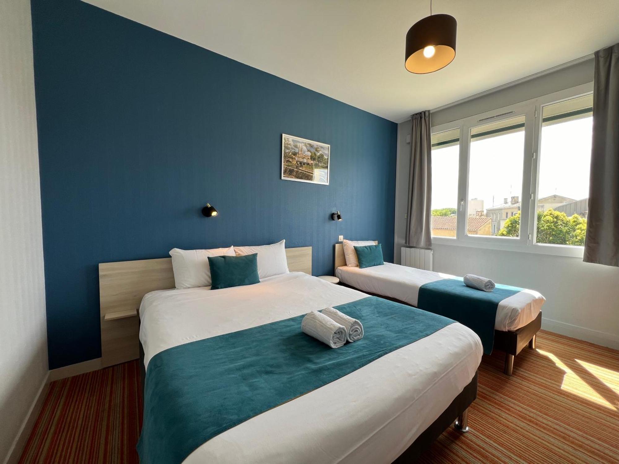 Brit Hotel Du Parc Niort Centre-Parking Gratuit Экстерьер фото