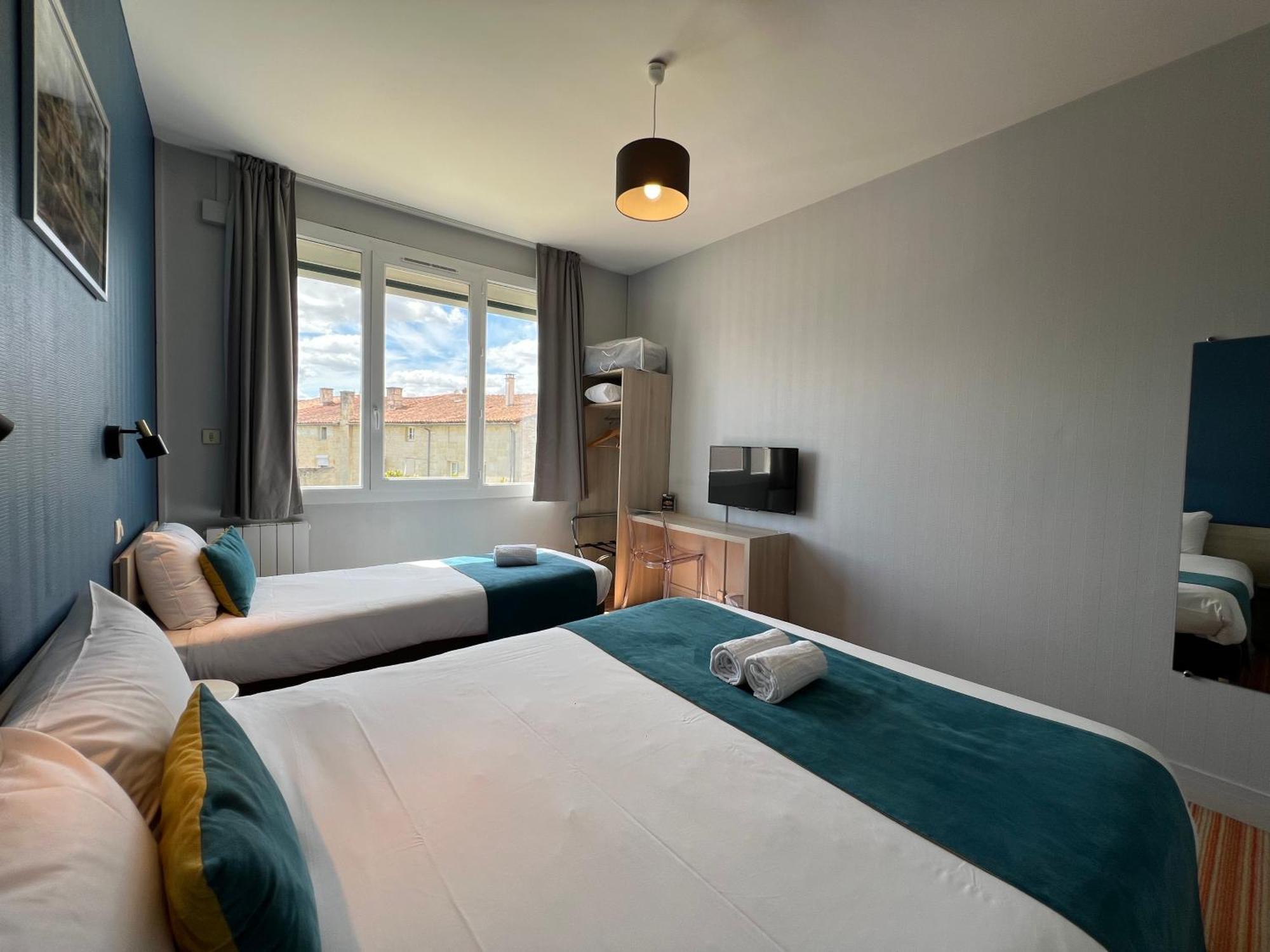 Brit Hotel Du Parc Niort Centre-Parking Gratuit Экстерьер фото