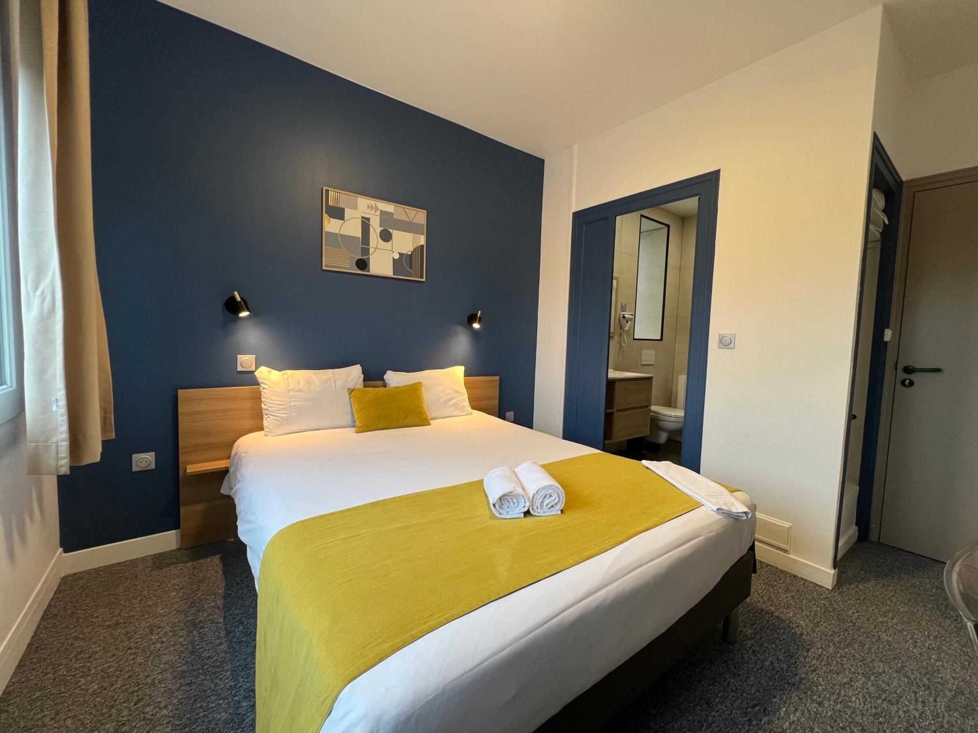 Brit Hotel Du Parc Niort Centre-Parking Gratuit Экстерьер фото