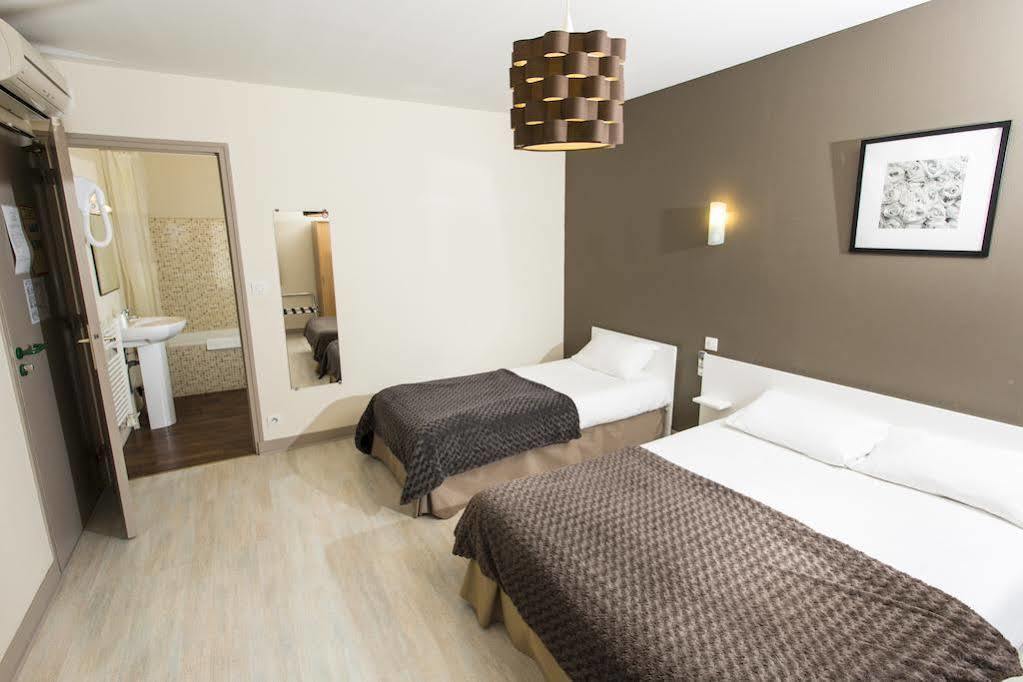 Brit Hotel Du Parc Niort Centre-Parking Gratuit Экстерьер фото
