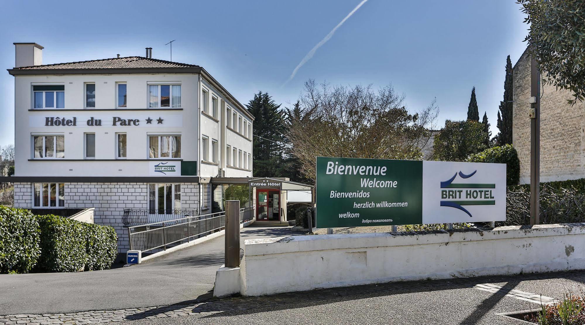 Brit Hotel Du Parc Niort Centre-Parking Gratuit Экстерьер фото